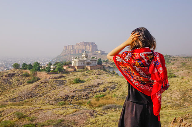 Mujer viajera en la India