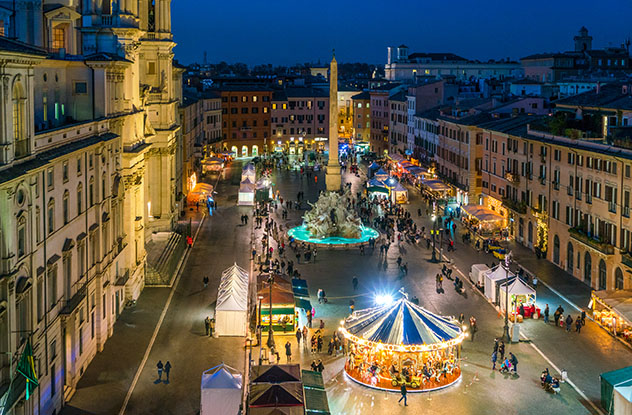 Piazza Navona en Navidad, Roma, Italia © Stefano Valeri / Shutterstock