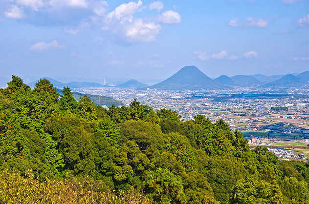 El monte Iino también es conocido como Sanuki-Fuji, Shikoku, Japón, Top 02 de Best in Asia Pacific 2019, los 10 mejores destinos de Asia-Pacífico