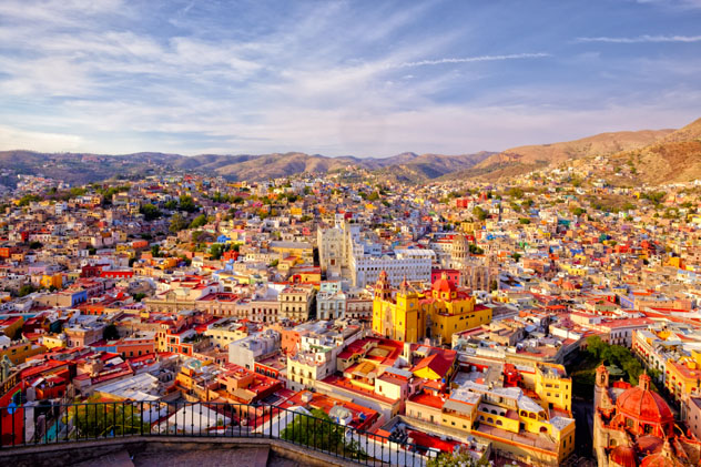 Panorámica de Guanajuato, México © alberto cervantes / Shutterstock