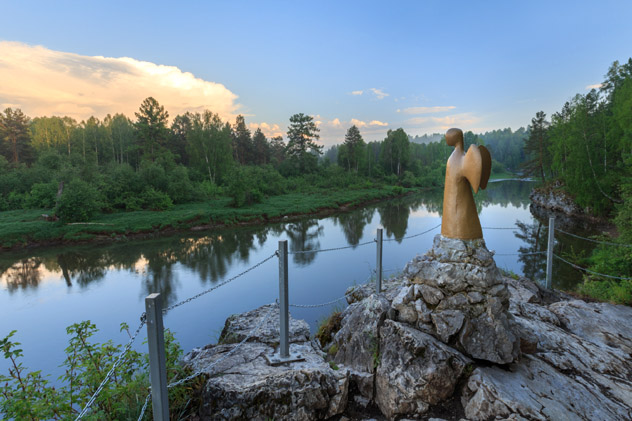 El prístino parque nacional Olenyi Ruchyi, Ekaterimburgo, Rusia © Ilyshev Dmitry / Shutterstock