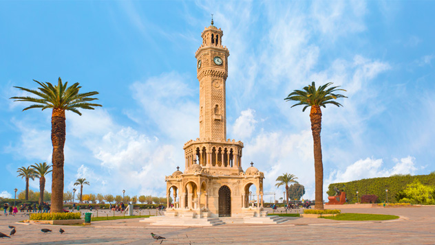 Torre del reloj, en Esmirna. 