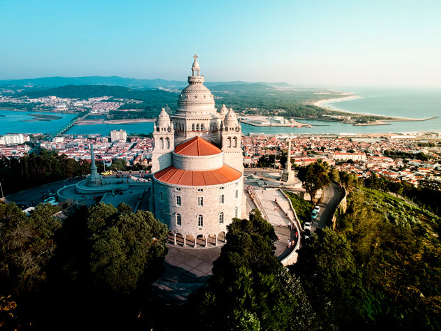 Portugal: basilica Santa Luzia