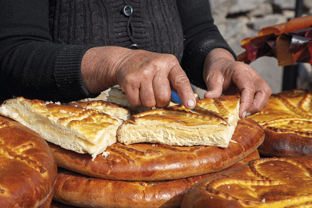 El tradicional 'gata' armenio, un delicioso híbrido de pan y pastel.