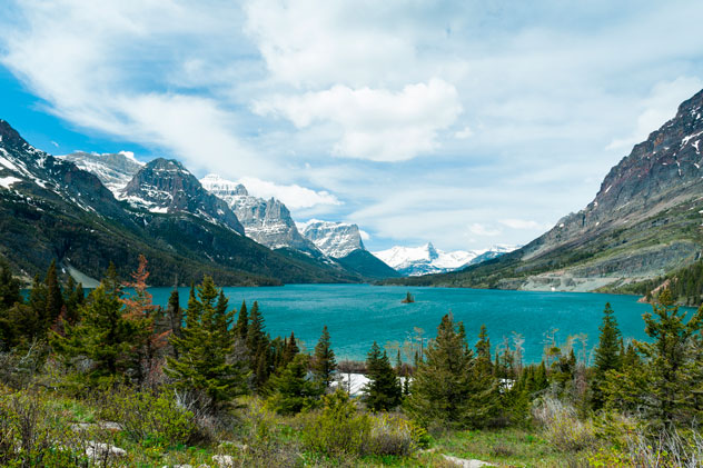 Lago St. Mary en el Parque Nacional de los Glaciares. © Pierrette Guertin/Shutterstock