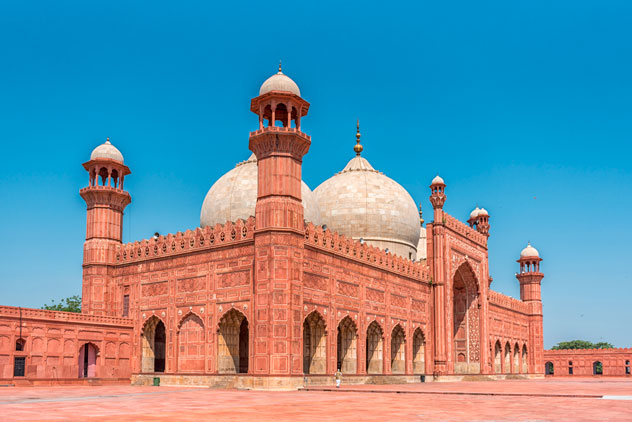 Mezquita Badshahi, Lahore. © Bay_Media/Shutterstock