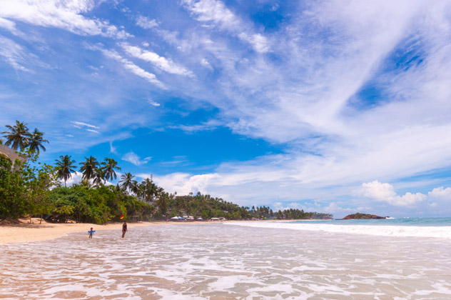 Playa Mirissa, Sri Lanka © mahos / Shutterstock
