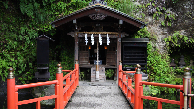 Zeniarai-benten, Kamakura, sur de Tokio, Japón © yukihipo / Shutterstock