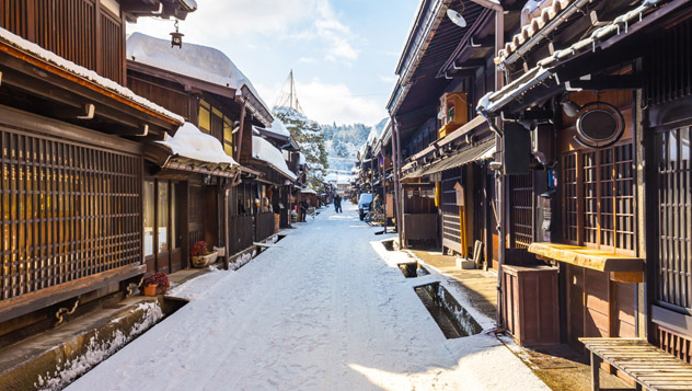 Takayama en invierno, Japón © Nattee Chalermtiragool / Shutterstock