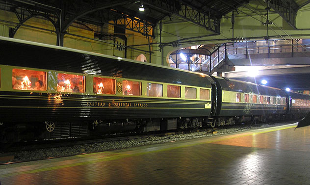 El tren Eastern Oriental Express en la estación de Kuala Lumpur