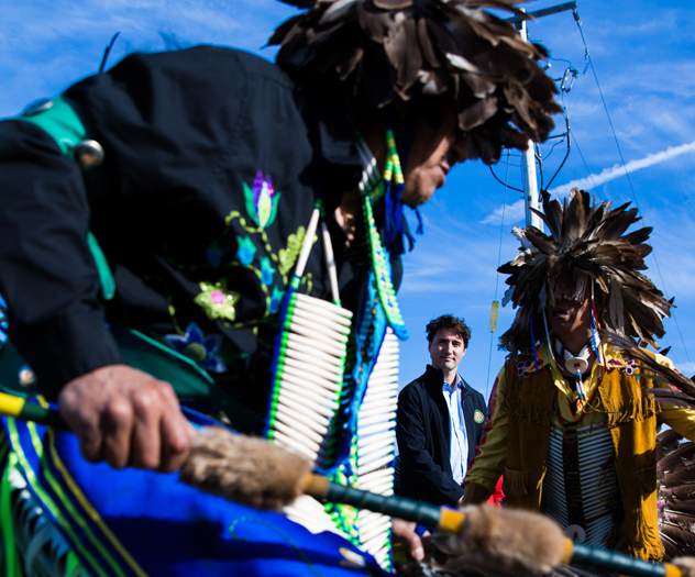 El primer ministro Trudeau durante una visita a la reserva Shoal Lake 40 First Nation en Manitoba © Adam Scotti/PMO 