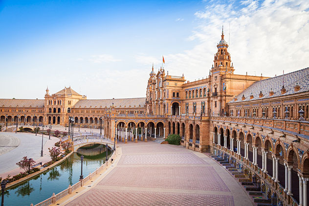 Un viaje virtual con Voyager de Google Earth: Plaza España, Sevilla, España