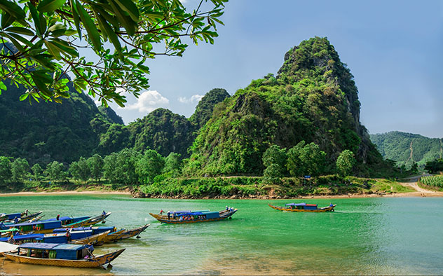 Barcos en el río, Parque Nacional Phong Nha-Ke Bang, centro de Vietnam, Top 06 de Best in Asia Pacific 2019, los 10 mejores destinos de Asia-Pacífico