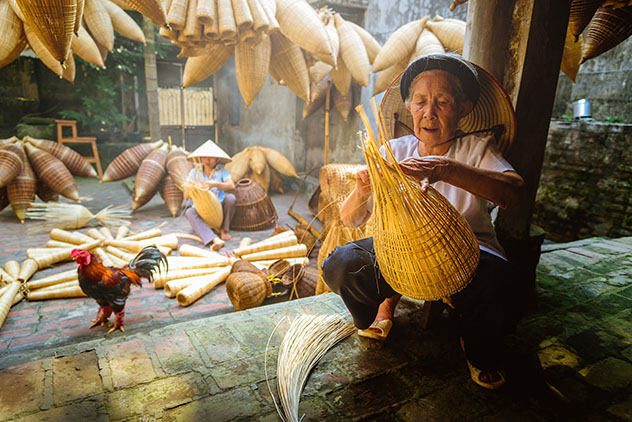 Pescadores del pueblo Thu Sy, Vietnam © Nuttawut Uttamaharad / Shutterstock
