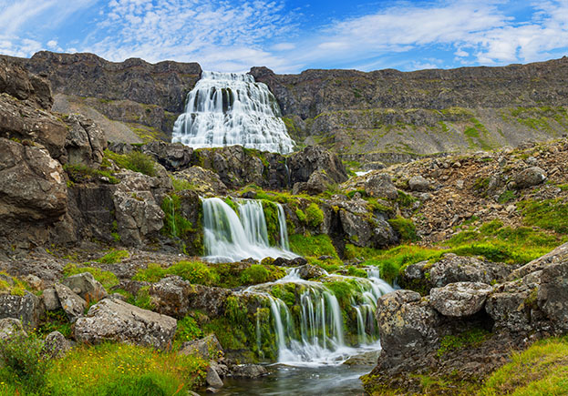 Cascada de Dynjandi en Islandia