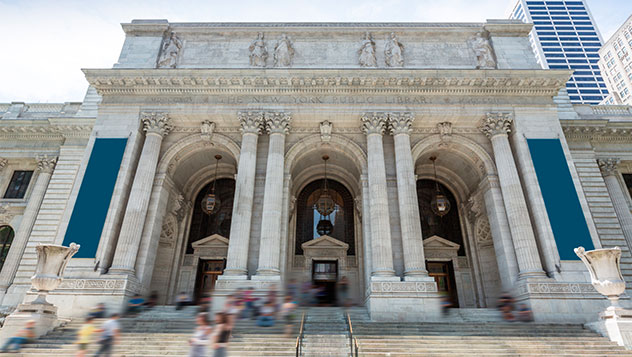 Vista de la entrada a la Biblioteca Pública de Nueva York