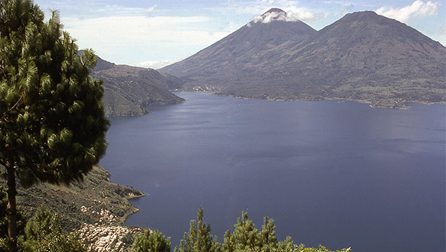 Volcán San Pedro, lago Atitlán (Guatemala)