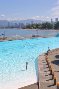Kitsilano Pool, piscina urbana de Vancouver, Canadá