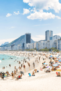 Encuentra tu propio paraíso de arena en una de las hermosas playas de Brasil. © lazyllama / Shutterstock