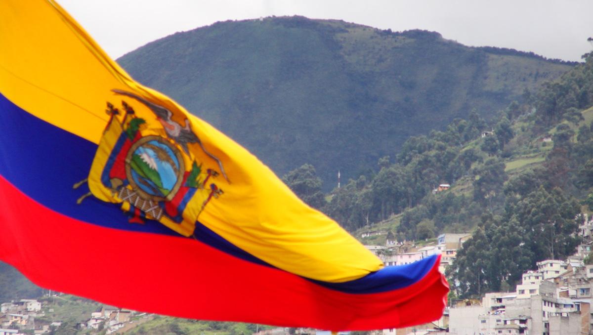 Quito, bandera de Ecuador