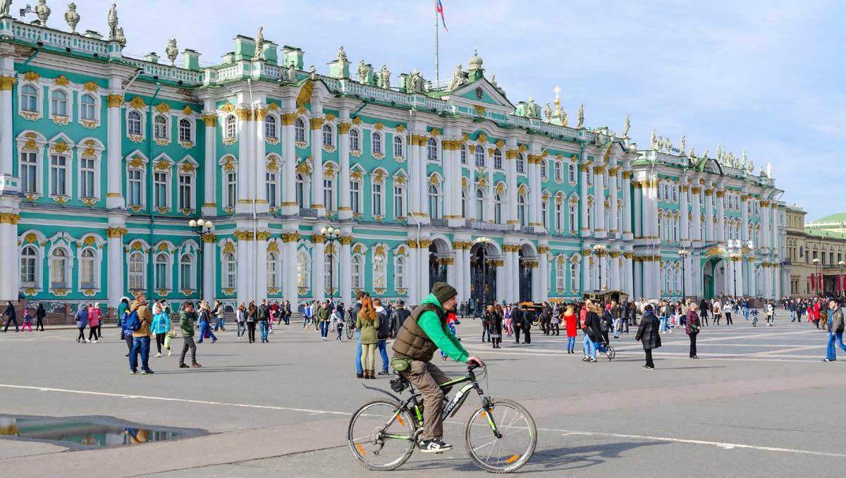 Plaza del Hermitage, San Petersburgo, Rusia