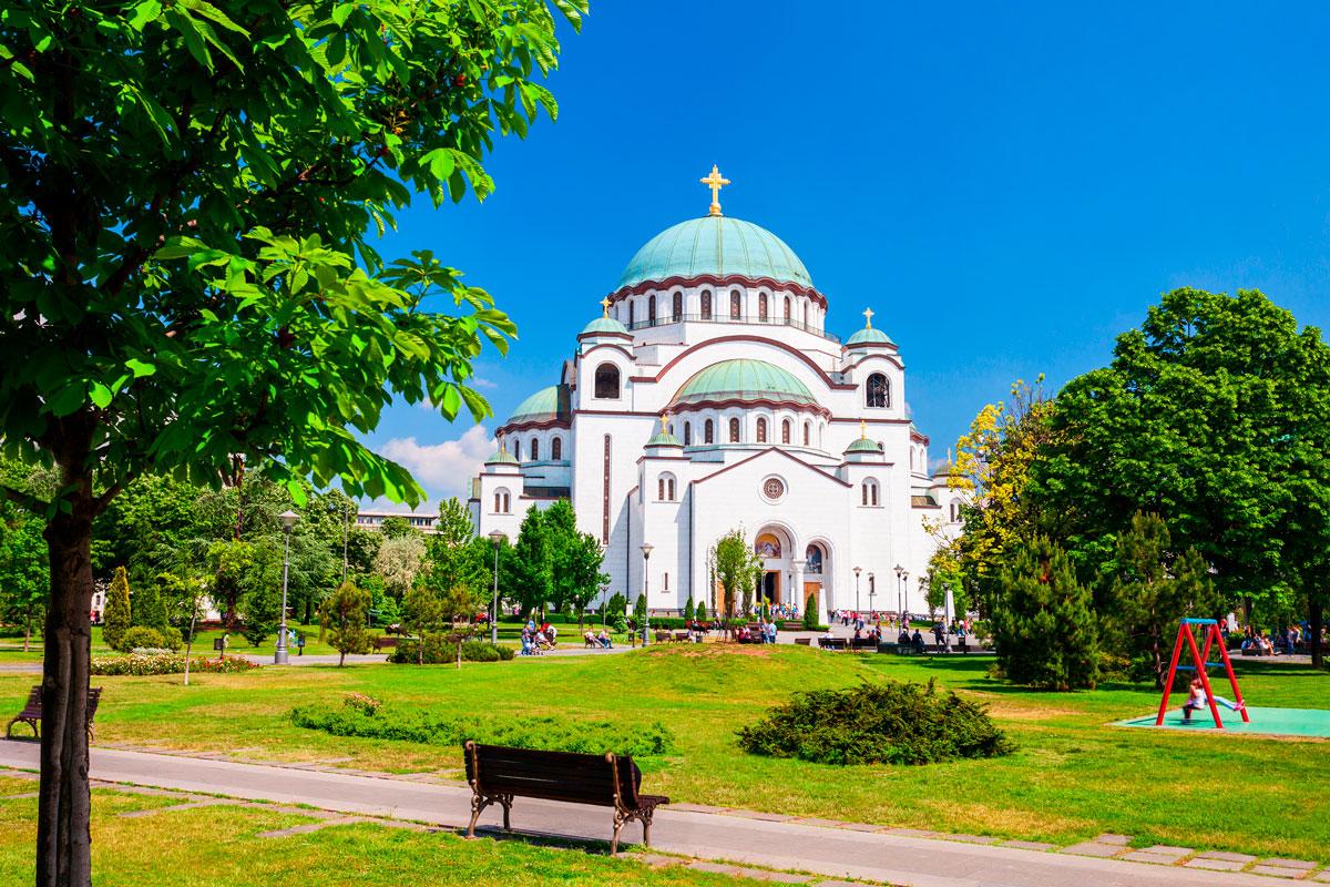  Iglesia de santa Sava en Belgrado.