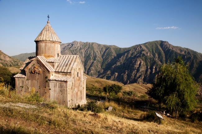 Tsakhatskar, templo del valle de Yeghegis, Armenia