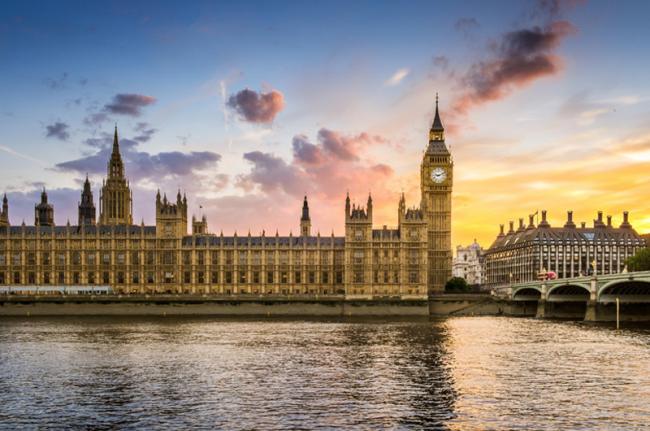 Parlamento y río Támesis, Londres, Inglaterra