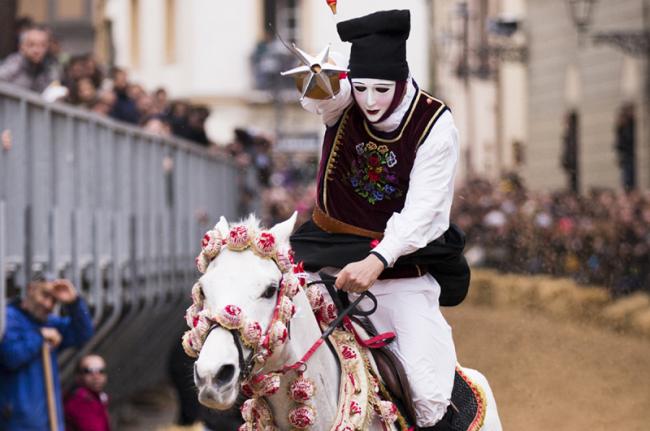 Sa Sartiglia, Carnaval de Oristano, Cerdeña, Italia
