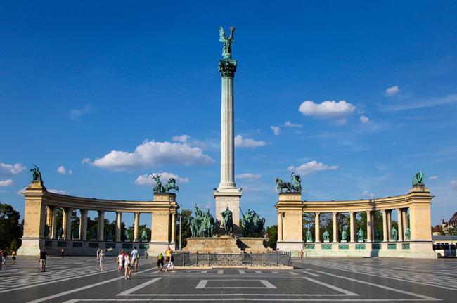 Plaza de los Héroes, Budapest, Hungría