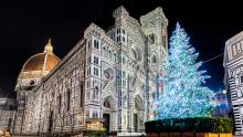 Árbol de Navidad en la Plaza del Duomo, Florencia, Italia