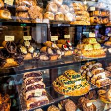 Tienda de pastelería en Asís. 