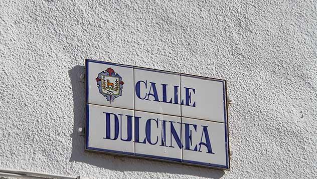 Detalle de la calle Dulcinea en Toboso