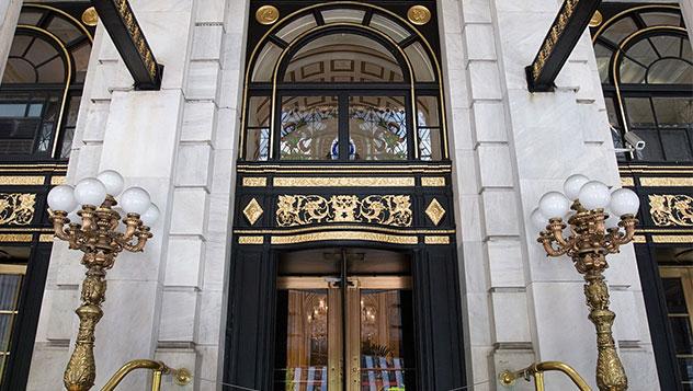 Fachada del Hotel Plaza, Nueva York