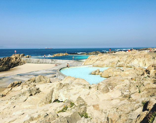 Las Piscinas das Marés son obra de Álvaro Siza Vieira, el arquitecto contemporáneo más venerado de Portugal. © Maaike Sloot / Getty Images