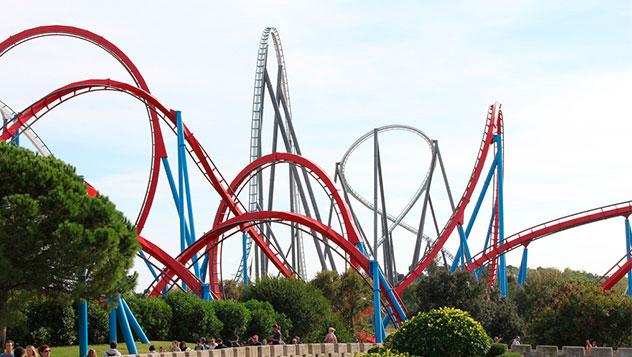 Atracciones en Port Aventura, Vila-Seca (Tarragona)